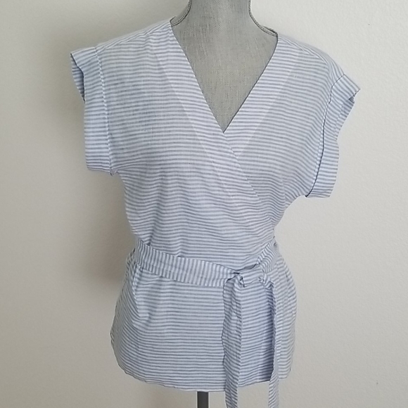 Vineyard Vines Wrap-around Top - Picture 1 of 6